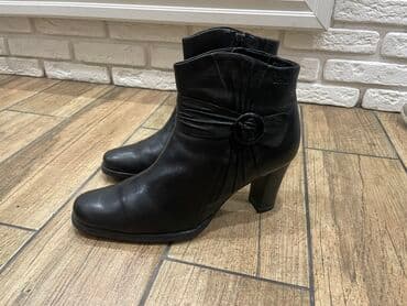 сапоги из натурального меха и кожи: Сапоги, 39, Caprice, Б/у, цвет - Черный — 2