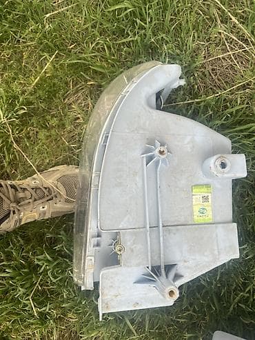 шахман бортовой: Комплект передних фар Howo 2017 г., Б/у, Оригинал, Китай — 2