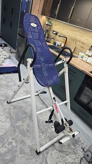 Инверсионный стол (гравитационные ботинки/скамья для вытяжения