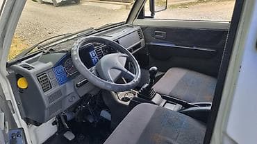 Daewoo Labo — компактный бортовой мини-грузовик. Основные — 3