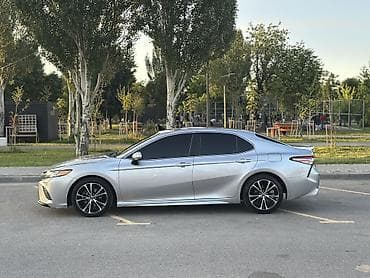 Унаа сатуу: Toyota Camry: 2018 г., 2.5 л, Автомат, Бензин, Седан — 4