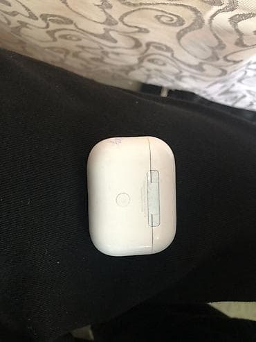 Беспроводные наушники айр под 2 про подельные один наушник пропал