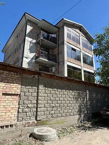 Здание, 1100 м²