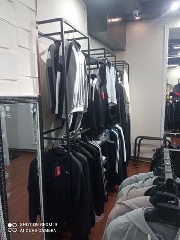 оборудование в бутик: Вешалки для магазин одежды любой сложности 
магазин 
бутик
стиле лофт — 2