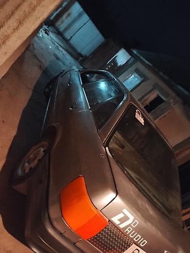 Audi 100: 1989 г., Механика, Седан — 2