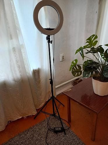 Продаю лампу б/у в хорошем состоянии 1500 сом