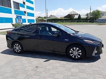 e2 byd: Toyota Prius: 2020 г., 1.8 л, Автомат, Гибрид, Лифтбек — 2
