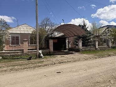кыргыз недвижимости: Продаётся жилой дом с Теплоключенка ул Жаныбекова 15 уч 15 сот 2 дома — 1