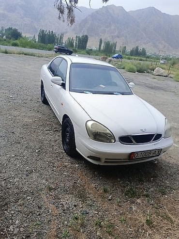 машина некция: Daewoo Nubira: 2000 г., Седан — 3