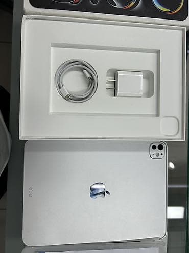 планшеь: Планшет, Apple, 10" - 11", Классический цвет - Серебристый — 3