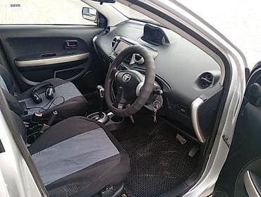 запчасть тайота ист: Toyota Ist: 2002 г., 1.5 л, Автомат, Бензин, Хэтчбэк — 4