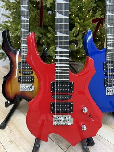 Паркет: Электрогитара в комплекте с комбоусилителем 20ват, струны, плотный — 2