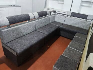 срочно и недорого кухонный уголок в идеальном состоянии: Уголок кухонный, 2.5х1.5, 190х90, 5 пуфик, доставка есть, рассрочки — 12