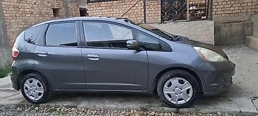 byd e3: Honda Fit: 2012 г., 1.5 л, Автомат, Бензин, Хэтчбэк — 1