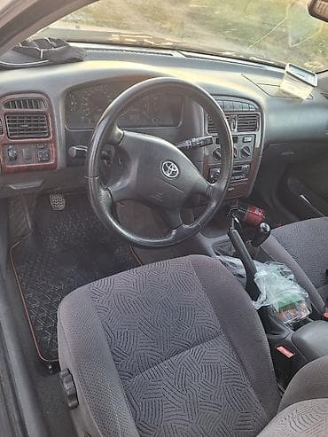 transporter multivan: Toyota Avensis: 2000 г., 1.6 л, Механика, Бензин, Универсал — 8