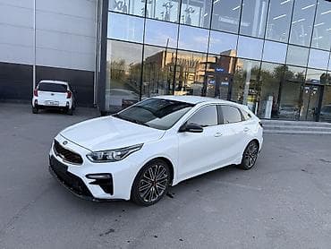 Продажа авто: Kia K3: 2019 г., 1.6 л, Автомат, Бензин, Хэтчбэк — 3