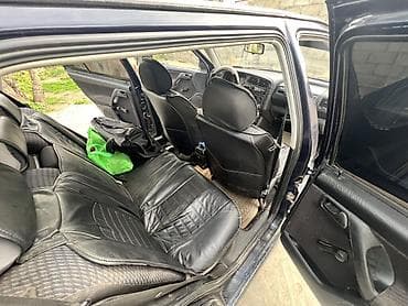cla 220: Volkswagen Vento: 1992 г., Механика, Седан — 5