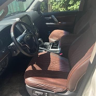 Toyota Land Cruiser: 2016 г., 4.6 л, Автомат, Бензин, Внедорожник — 7