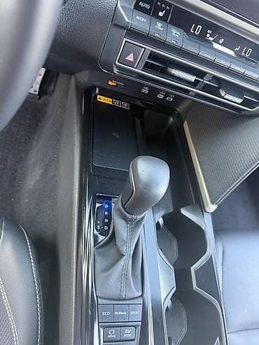 гольф 2 дверные ручки: Toyota Camry: 2024 г., 2.5 л, Автомат, Гибрид, Седан — 9