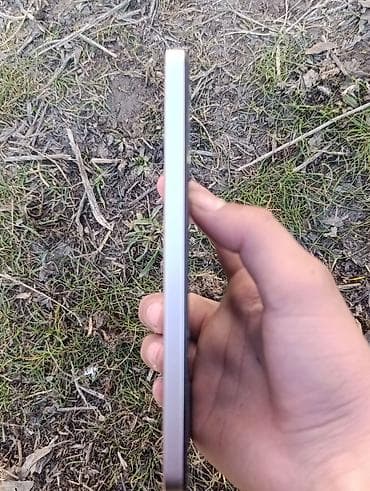 nintendo switch бишкек: Смартфон с большим безрамочным дисплеем с отверстием под фронтальную — 9