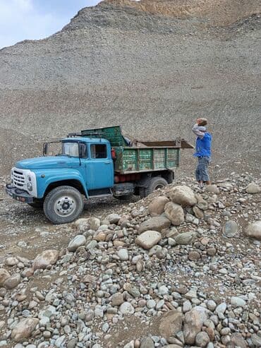 Самосвал ЗиЛ для перевозки сыпучих и нерудных материалов - Тип