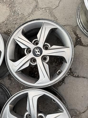 5x114: Литые Диски R 15 Hyundai, Комплект, отверстий - 5, Б/у — 6