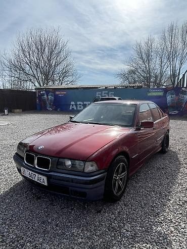 BMW : 1991 г., 1.8 л, Механика, Бензин, Седан