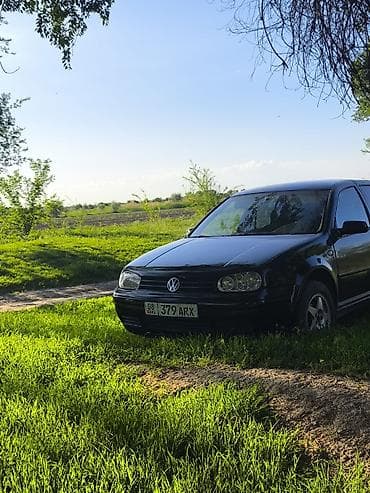 Volkswagen Golf: 1998 г., 1.6 л, Механика, Бензин, Хэтчбэк