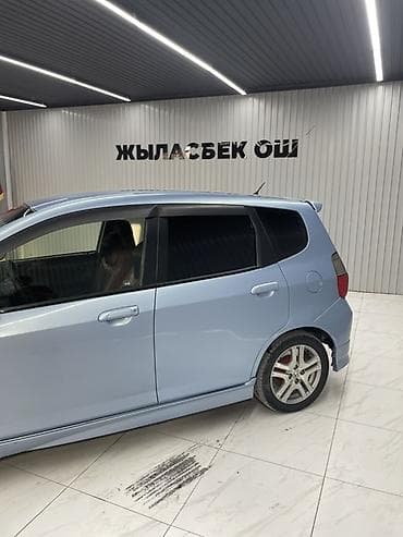 кia 7: Honda Jazz: 2003 г., 1.3 л, Механика, Бензин, Хэтчбэк — 6