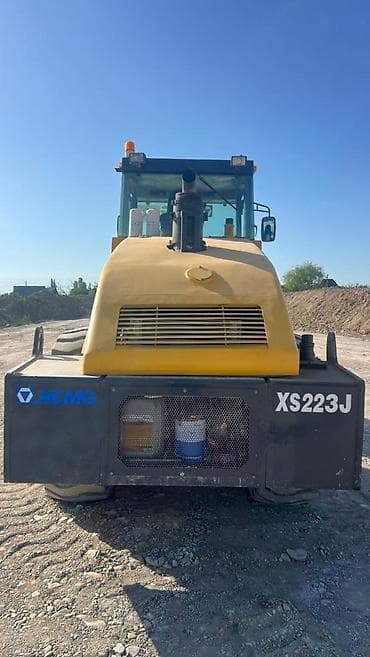 вибра каток: ПРОДАЮ Каток вибрационный в наличии XCMG XS223J - Тип: самоход — 2