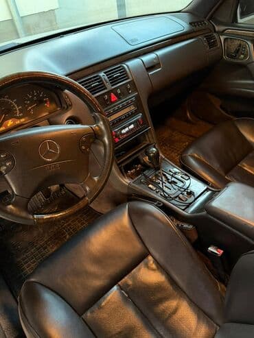 m class: Mercedes-Benz E-Class: 1999 г., 3.2 л, Автомат, Бензин — 4