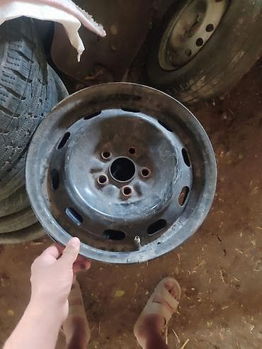 Унаа: Стальные диски для легкового автомобиля - Тип: штампованные стальные — 2