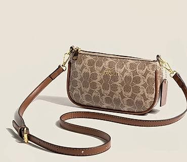 сумка коуч: Сумка-клатч Coach (мини-хобо) с фирменным монограммным узором. - — 2