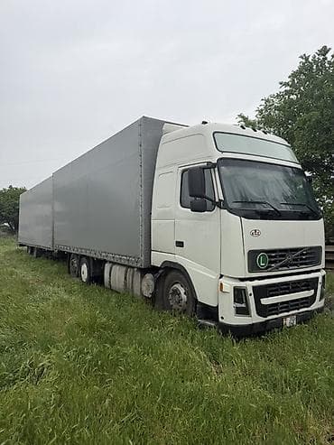 Тягач, Volvo, 2007 г., Тентованный