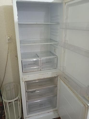 macbook 2019: Холодильник двухкамерный, белый, с нижней морозильной камерой — 1