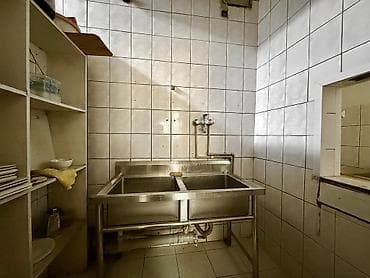 Недвижимость: 📍 ул. Киевская 🔘Этажи 1/2 🔘220м² Продается коммерция по улице — 8