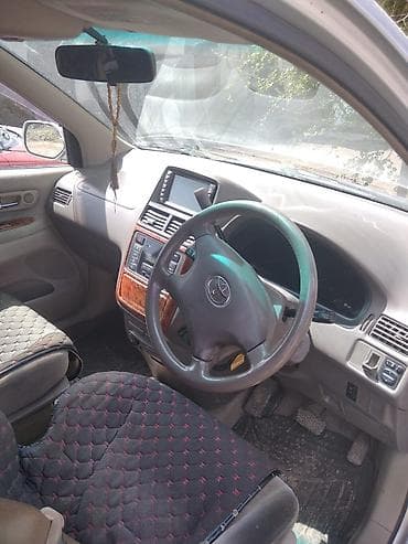 Транспорт: Toyota Gaia: 2003 г., 2 л, Автомат, Бензин, Минивэн — 2
