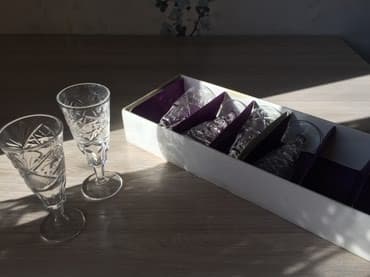 купить хрустальные бокалы: Хрусталь. Набор рюмок. 6 штук. Писать по телефону — 2