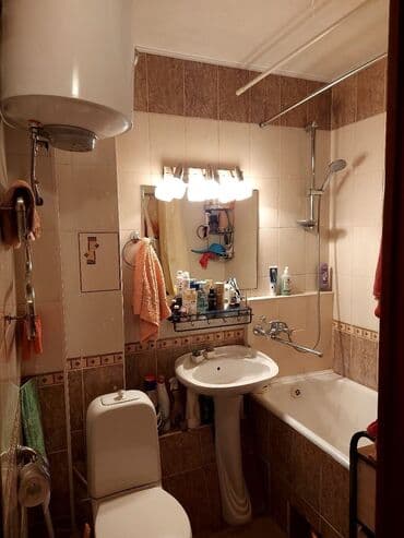аренда дома с баней и бассейном: 3 комнаты, 61 м², 104 серия, 3 этаж, Косметический ремонт — 8