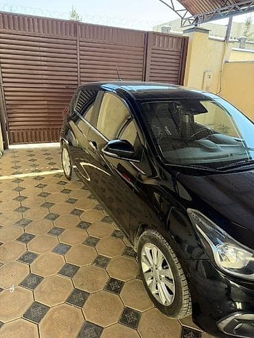 techno spark: Chevrolet Spark: 2015 г., 1 л, Вариатор, Бензин, Хэтчбэк — 8