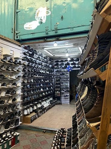 Продажа торговых контейнеров, Дордой рынок, 20 тонн, С оборудованием