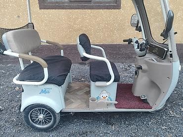 водные скутеры: Электрический трёхколёсный скутер с крышей и лобовым стеклом - — 3