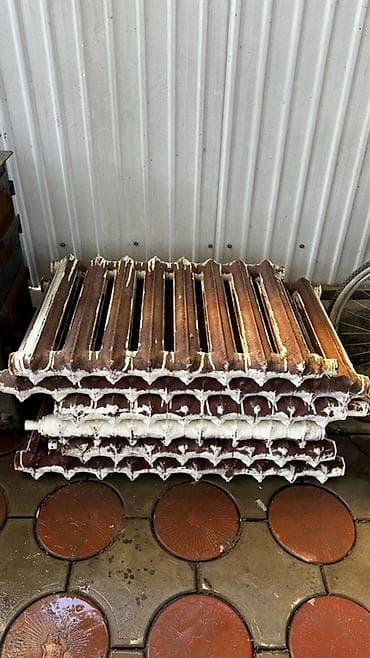 угольный печь: Продаётся металлическая печь с радиаторными секциями 🔥 Надёжная и — 3