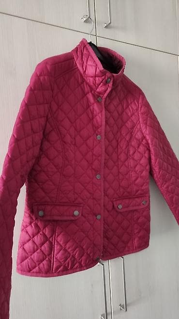 деми куртки: Стёганая женская куртка демисезонная цвета фуксии/ягодный. В отличном — 1