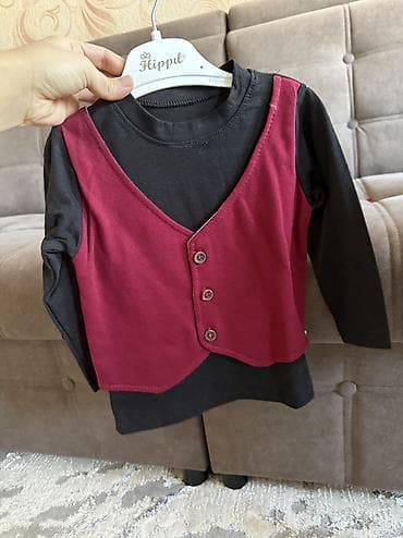 жилет на мальчика: Комплект, Новый — 8