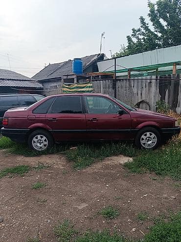 Унаа: Volkswagen Passat: 1994 г., 1.8 л, Кол менен иштөөчү, Бензин, Седан — 2