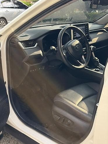 range rove: Toyota RAV4: 2021 г., 2.5 л, Гибрид, Кроссовер — 10