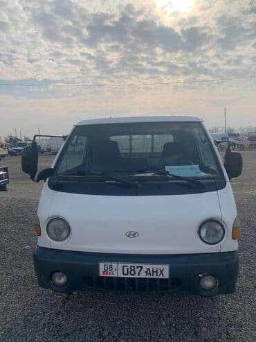 купить грузовой автомобиль с манипулятором бу: Легкий грузовик, Hyundai, Стандарт, Б/у — 7