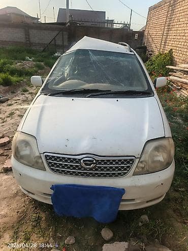 бампер 210 универсал: Toyota Corolla: 2001 г., 1.5 л, Автомат, Бензин, Универсал — 2