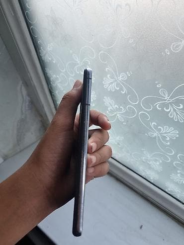 Samsung s21 сломаный экран под запчасти или восстановление экран at lalafo.kg Samsung s21 сломаный экран под запчасти или восстановление экран